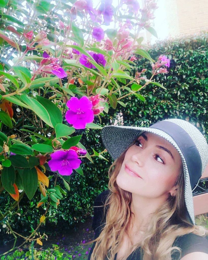 alearches's tweet photo. Recibí el año rodeada de naturaleza, de las personas que amo y con la mejor actitud y energía. 

Espero que ustedes también hayan empezado éste 2021 con toda!!! 

#happynewyear #nature #sietecueros #purple #newbeginnings #2021 https://t.co/5l5RV30pTl https://t.co/0ZLgx2hRWm