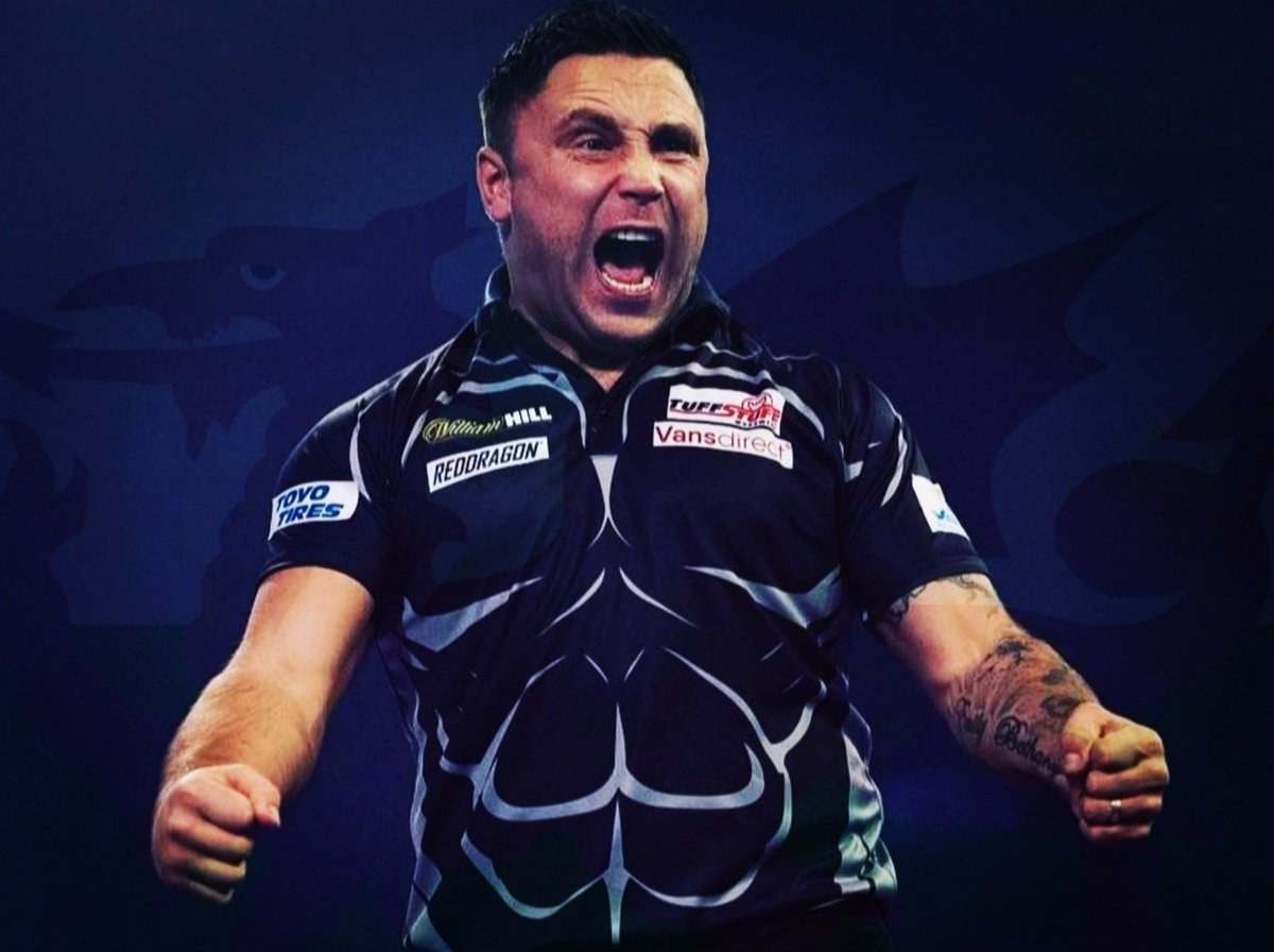 TheWelshDragon9's tweet photo. WORLD CHAMPION 🏆 🏴󠁧󠁢󠁷󠁬󠁳󠁿🏴󠁧󠁢󠁷󠁬󠁳󠁿🏴󠁧󠁢󠁷󠁬󠁳󠁿

🏴󠁧󠁢󠁷󠁬󠁳󠁿 1st World Champion
🥇 World Number 1 
💰 £500,000
👏 @Gezzyprice 👑

#PDCWorldDartsChampionship 🎯 https://t.co/z0RfIFYirF