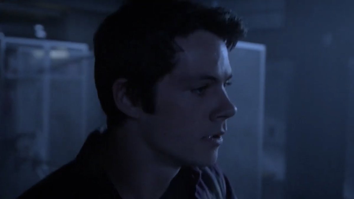 ✽ delena as stydia; a thread