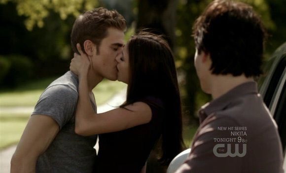 ✽ delena as stydia; a thread