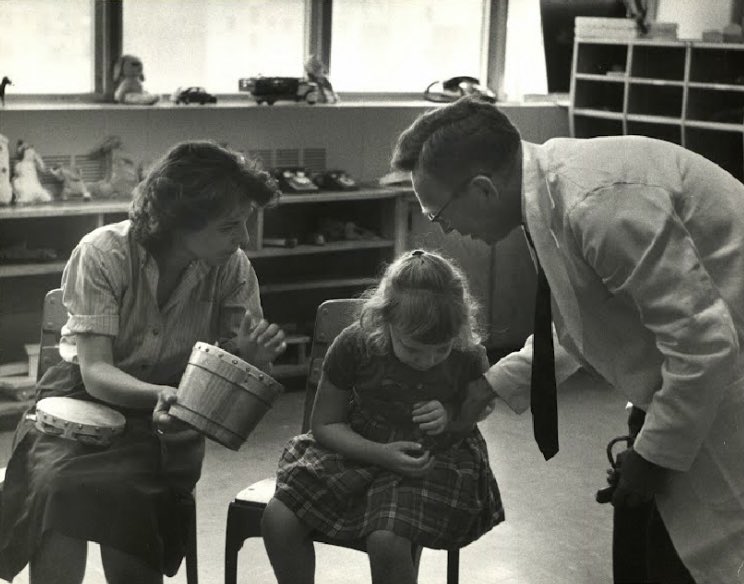 More on Anne Bancroft: in preparation for her role as teacher Annie Sullivan, she studied American Sign Language & spent time at camps for the deaf & blind in New York, volunteering with both children & adults.  #TCMParty
