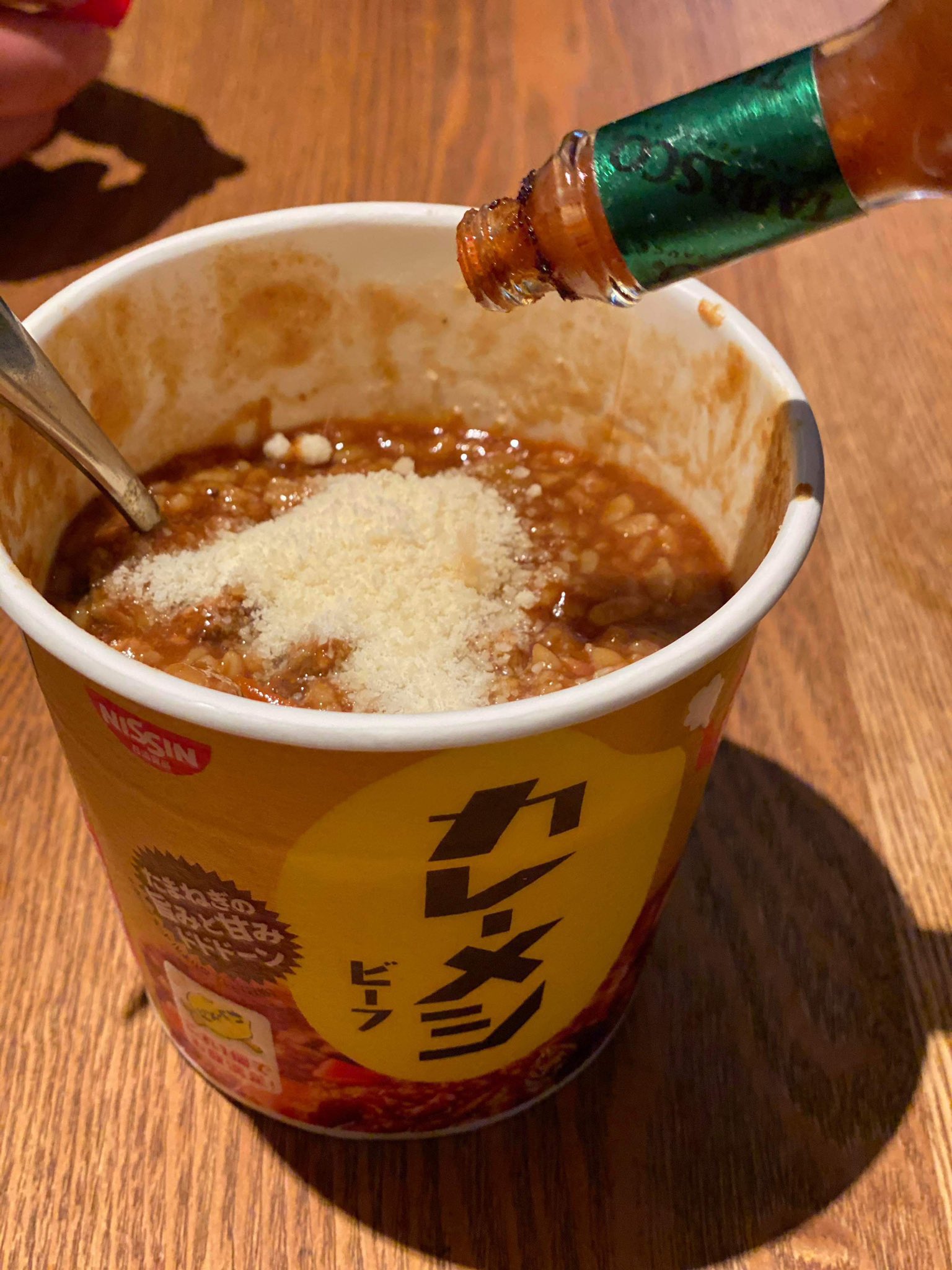 公式 Sio株式会社 幸せの分母を増やす カレーメシに鯖缶 おすすめはセブン を入れるだけ簡単鯖カレーが想像以上に絶品です お湯を沸かすだけ 思いついたらすぐ食べられる 慌てて買い置きに向かいました笑 仕上げにタップリのタバスコと粉チーズが