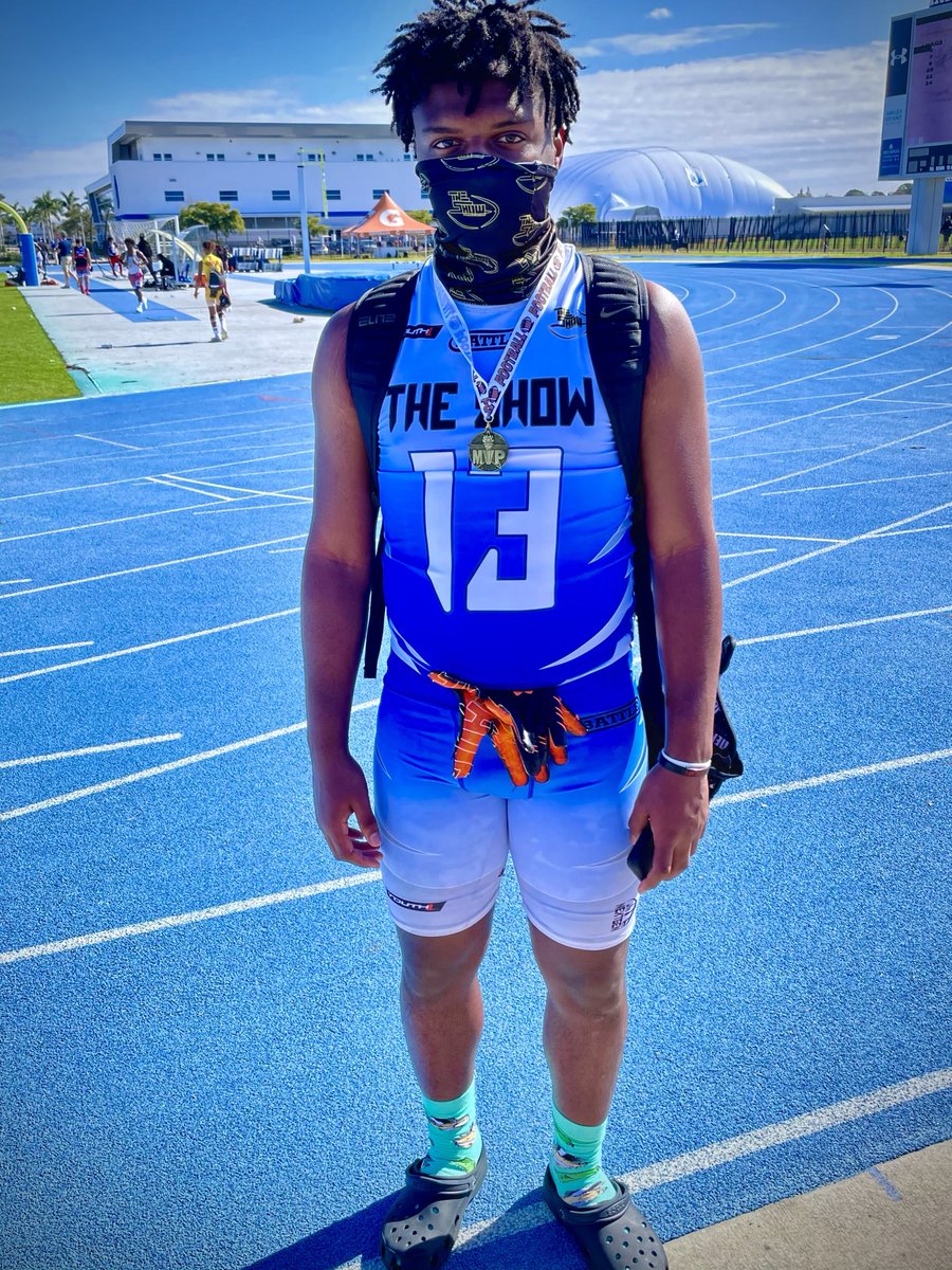 ChenierRay's tweet photo. My son got a mvp award at the show 2020 putting on for the 585 https://t.co/1f0av0nx2W