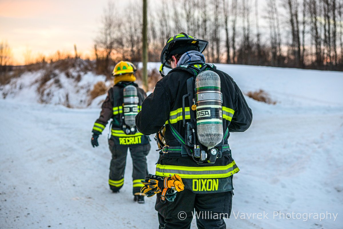 williamvavrek's tweet photo. Structure Fire - Township Road 720 and Range Road 21 - Debolt, AB #gpab #countyofgp #mdgreenview @MDofGreenview @CountyofGP #bezanson https://t.co/UvVR5wZsIU