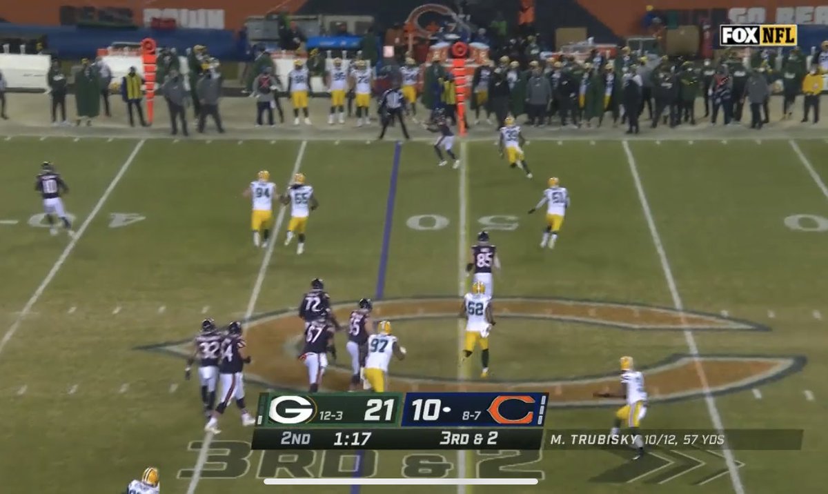 After 2 runs in 2 minute drill to kill over a minute 3-2 and packers play most nickel of anyone and you can see the coverage. Talked about this in keys to game, they just shutdown deep middle. Bears hit Mooney who does his best Arob v lions impression & bears waste MORE time.