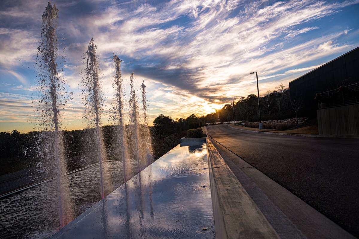 Fountains and sunset. Always a good combination. 
#instagrambham <a href="/spann/">James Spann</a> <a href="/MBOBHM/">Mercedes-Benz of Birmingham</a>