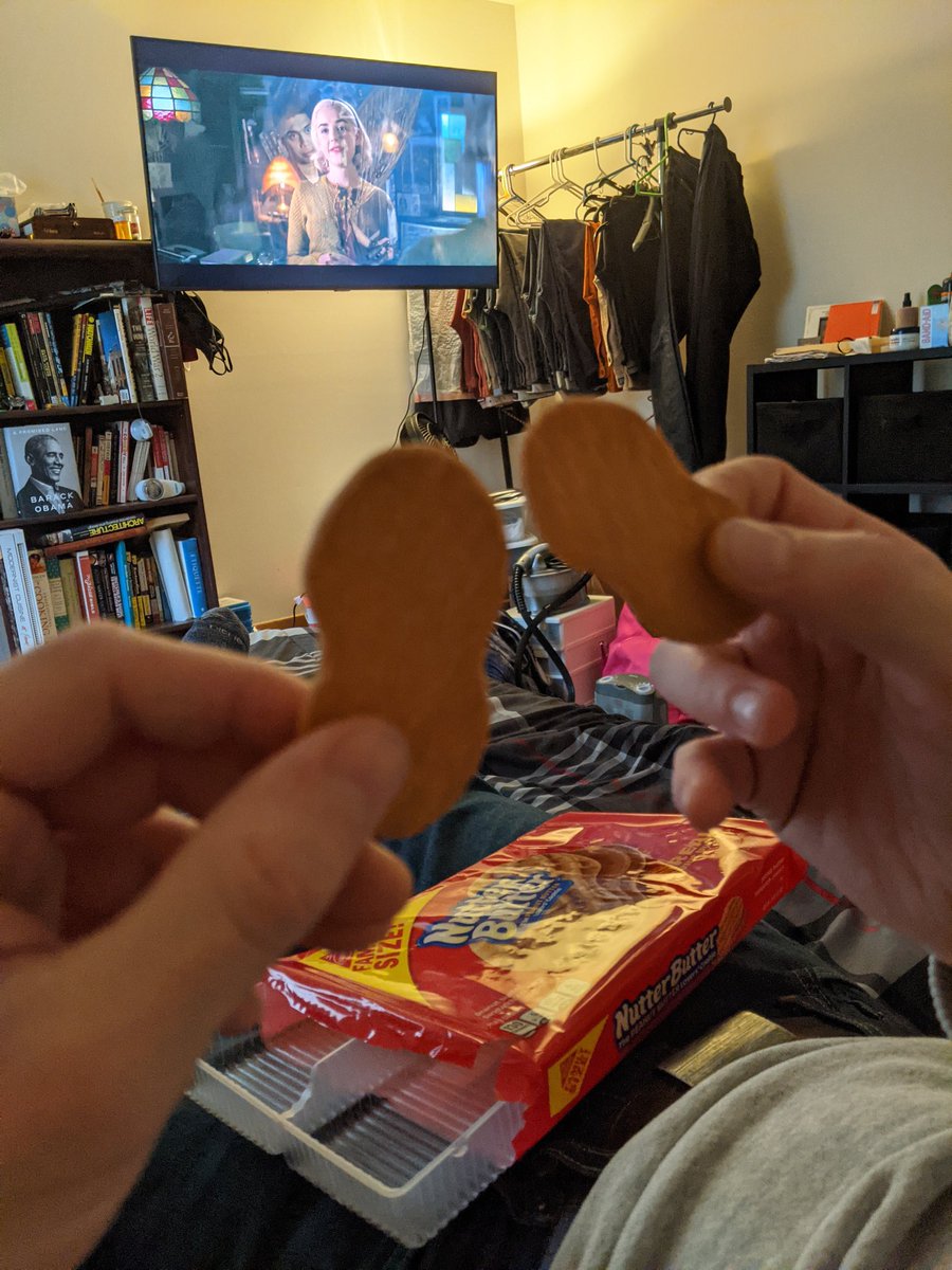 SMaudlin7890's tweet photo. @NutterButter where is the middle of the cookie?! So sad! https://t.co/B8BXp9uDtw