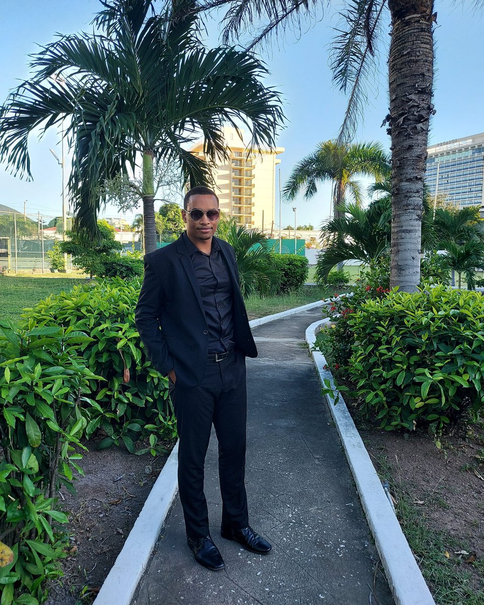 chadrattray_jm's tweet photo. Men in Black
#FirstSunday2021 https://t.co/WpG9Y0lQ2r