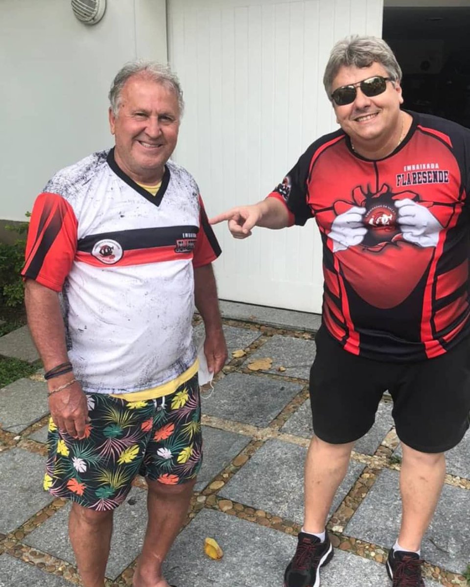 FlaResendeRJ's tweet photo. 2021 pra nós, Rubro Negros, começa abençoado.
SRN !!  @Galinho1953 https://t.co/Xdvxki4B0e