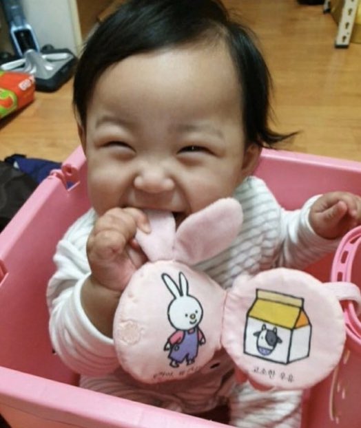 bts_lockdown_'s tweet photo. Rest In Peace little angel 💔
You are in a really safe place now, no one will ever hurt you again... This world was too cruel for you... 👼🏼

#정인아_���안해 https://t.co/C658MPLgId