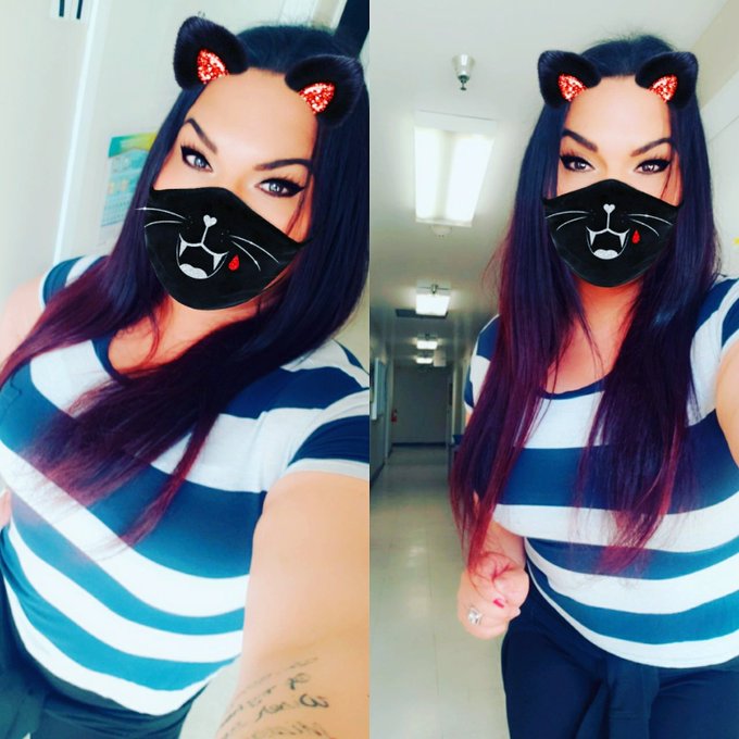 Wishing you all a happy and BLESSED  new year 💋 https://t.co/LkmHZ8eve3