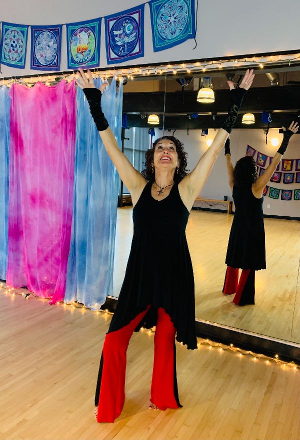joaniebrooks's tweet photo. Happy 2021! - BEING STRONG TOGETHER! - #yoga #dance #nia #mexico #retreat #dancemedicine #dancetherapy #holistichealing #consciousmovement #meditation #mentalhealth #danceworkout #nia #dance #resolution #consciousdance #breathe #taichi-- https://t.co/6iiBJ37aSl https://t.co/npe1zRCsdS