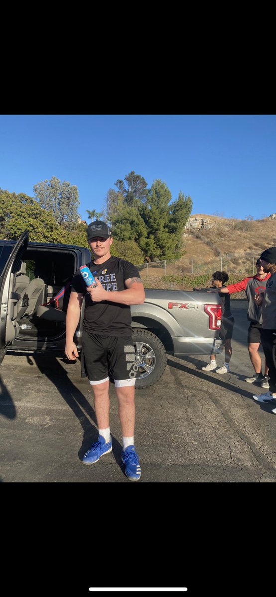 BangersKu's tweet photo. “You want me to catch 6 pens? No problem. Bang energy allows me to catch anything that flies. Want to be elite? Drink bang. That simple”. #rockchalk https://t.co/3DokohUQEu
