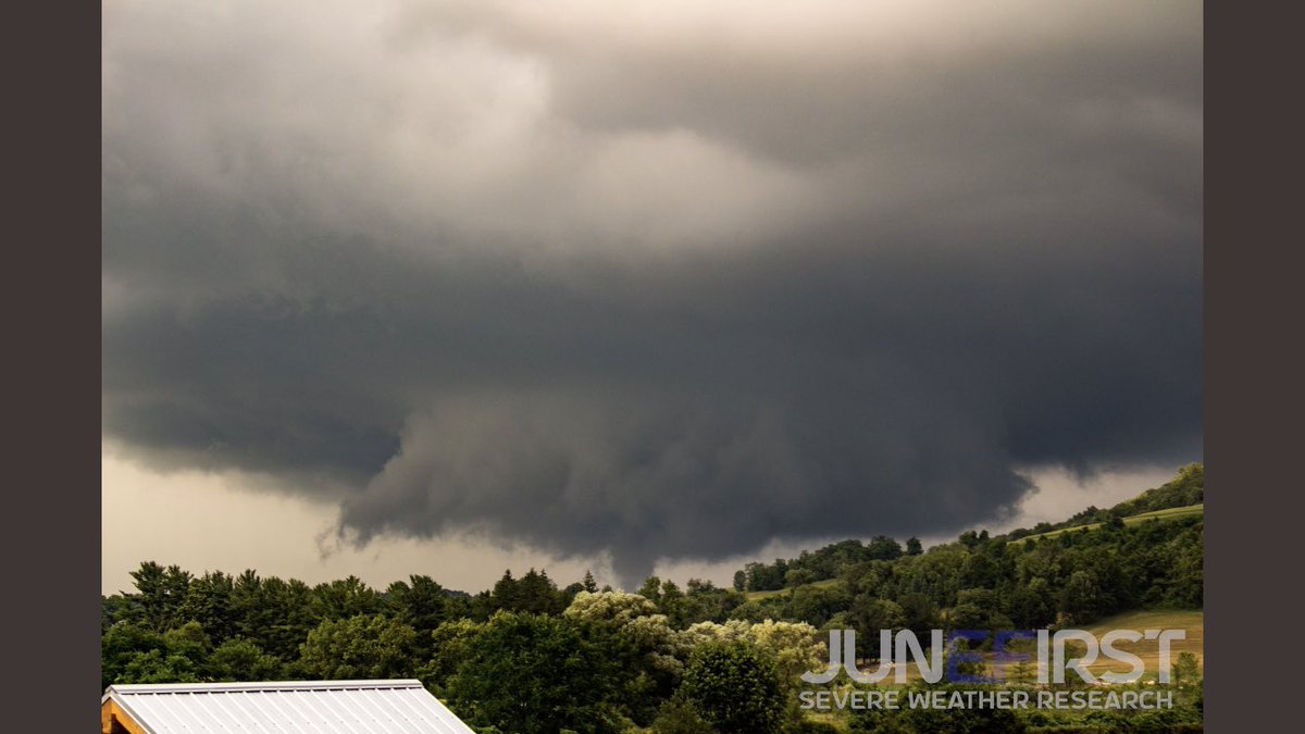 At approximately 5:37 PM  @EMoriartyWX  @ecreightonwx witnessed the first tornado that this storm produced just east of Amenia, NY