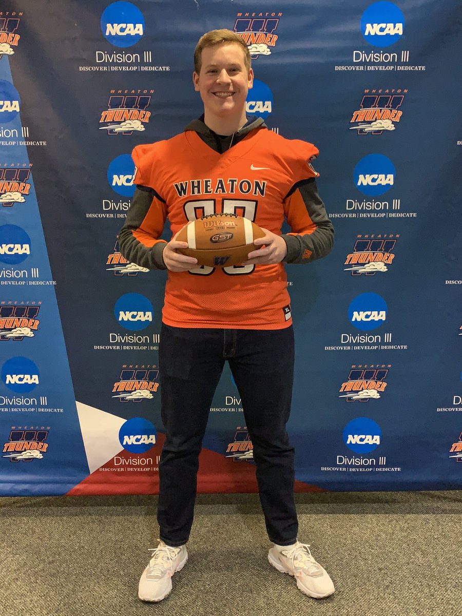 ParkerRogers19's tweet photo. Committed! On to the next chapter! Go Thunder!💙🧡 @Coach_JScott @zachharrod @micahlembke @WheatonFB @Wheaton_Thunder @praguelions @Coach_Graham_ @PallyAj #CollegeFootball #committed #wheatonfootball a https://t.co/98lq6ZWgo0