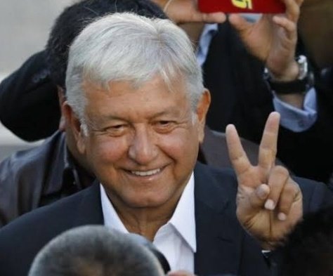 Paulguerra16's tweet photo. ¿Cuantos sexenios estará en el poder @lopezobrador_ ? ✌🏽😍 https://t.co/iVHLbTYXmL