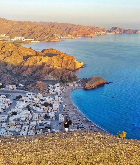 صباح السير بعمان على بركة الله،نشق الطريق في مناكب الأرض،نسعى لأرزاقنا وأعمالنا،ونمضي وغاية أمنياتنا نهضة أوطاننا

صباح عزمنا على إنجاح رؤية عمان ٢٠٤٠كل في موقعه وفي حدود إمكاناته ومسؤولياته

صباح اعتزازنا بماضينا التليد،وتاريخنا المجيد،لمستقبل أكثر إشراقا

نحييكم في #صباح_الشباب