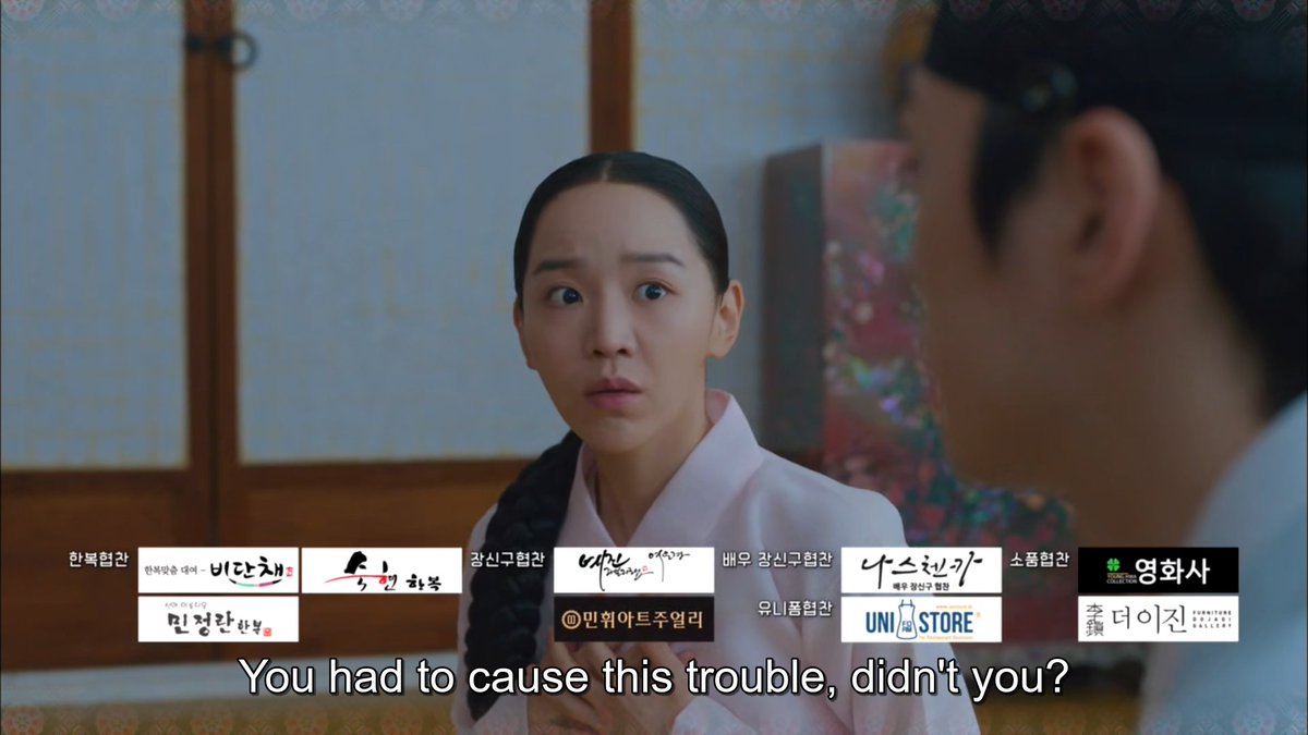 In the preview, it seems like she is immediately checking a hole in the wall. Instead of looking like she didn't remember anything (as if nothing happened in the prev eps), she seemed to realize something had actually happened for real (not only a dream). #MrQueen  #MrQueenEp8