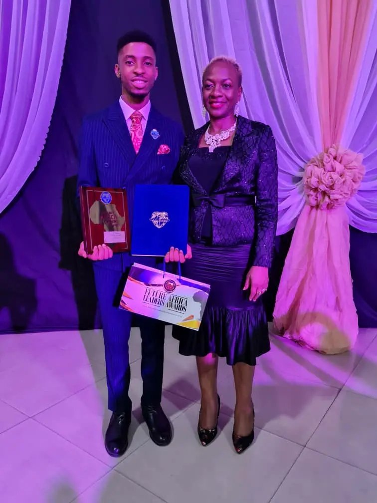 ceorile1's tweet photo. BRO VICTOR EMEKA MBA SHINES AS WINNER OF THE 2020 FUTURE AFRICA LEADERS AWARD
With great rejoicing, we celebrate our very own Bro. Victor Emeka Mba of CE Lagos Zone 3 (our Zone) on being one of the winners of the 2020 Future Africa Leaders Award.
#CEOrile1 #AfricaArise #Africa https://t.co/SP6B3HDsFl