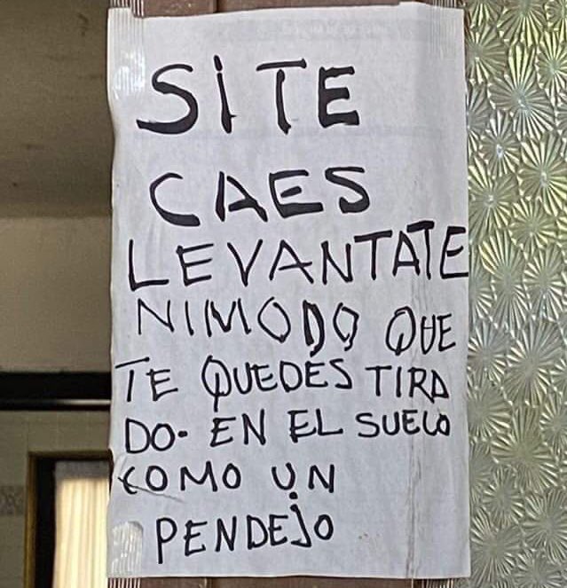rodolfoasar's tweet photo. Este es el mejor mensaje de motivación para empezar bien el año.

Y ustedes gastando en libros de autoayuda... 😂😂😂 https://t.co/MusF8EHSrF