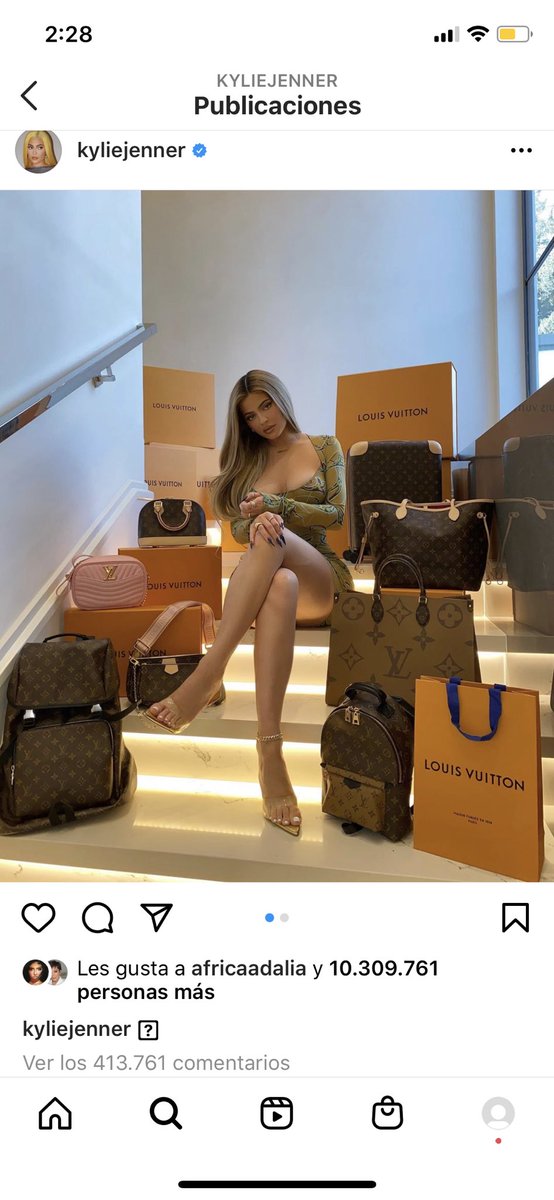 Kylie Jenner, ¿usó un traje de baño Louis Vuitton falso? - EstiloDF