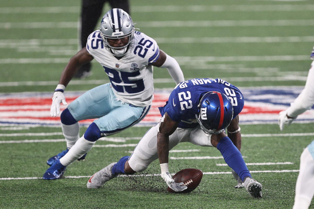 Wayne Gallman sorry for fumble 'drama' that nearly cost Giants
