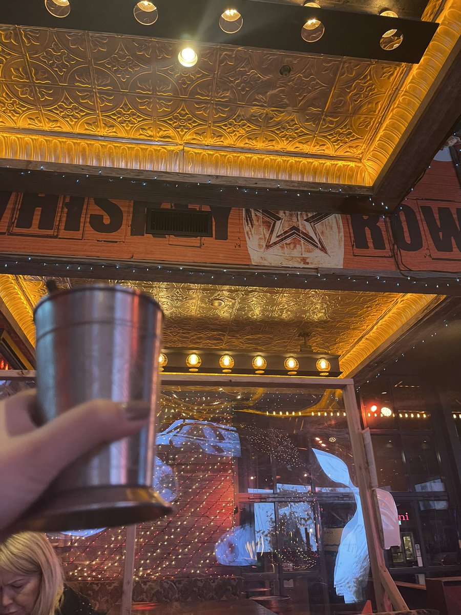 luckster18's tweet photo. @DierksBentley at whiskey row. Where are you? https://t.co/yz0GSgTPmm