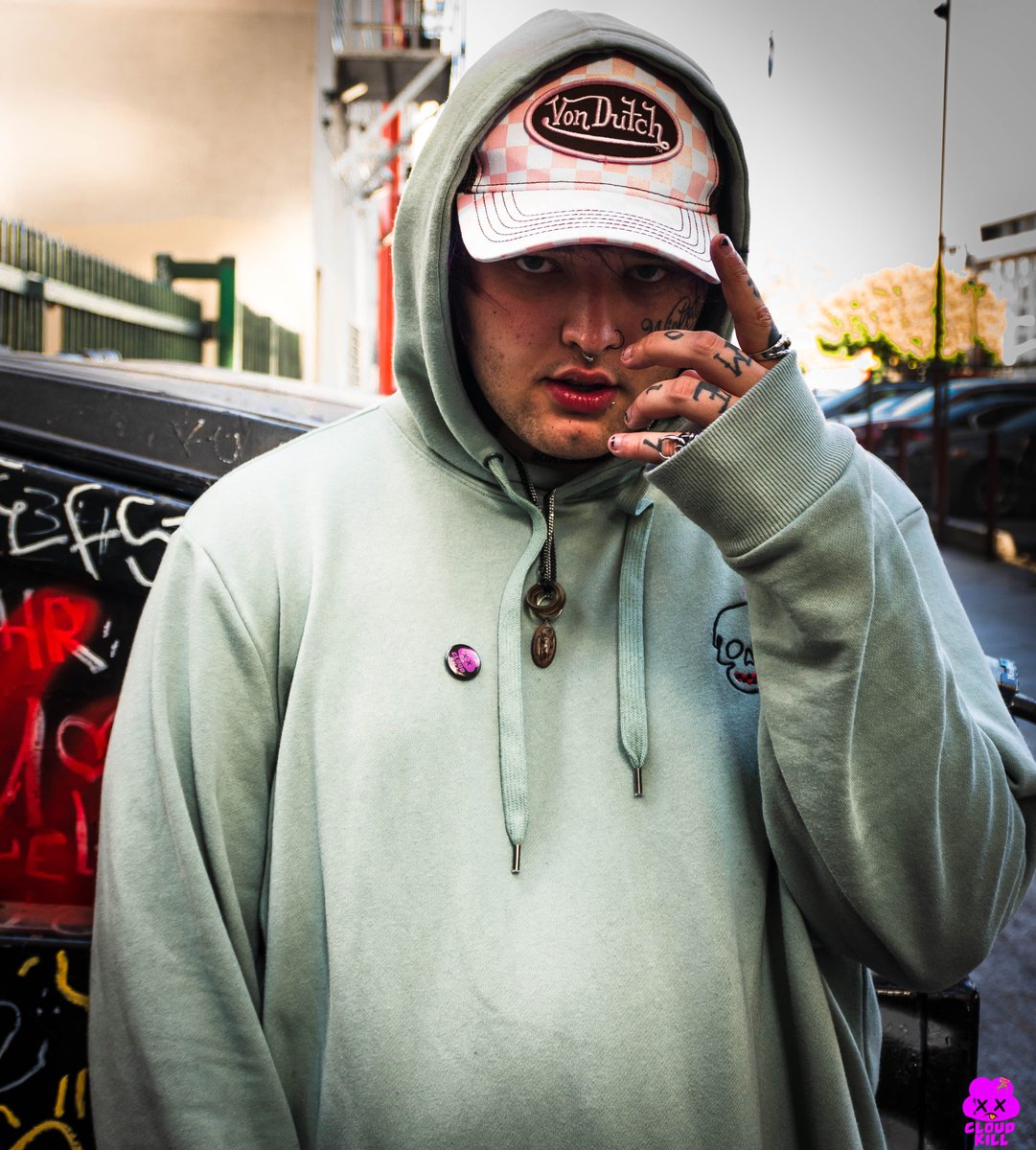 CloudKillCA's tweet photo. Get ready for an exclusive interview and photo shoot with @TheSpaceManZack up next on Cloud__Kill.
#SpaceManZack #TheSpaceManZack #emorap #rap #trap #spotify #soundcloud #underground #LA #interview #photoshoot
Spotify: https://t.co/xnUWGZIMrV https://t.co/vWSPF8STE9