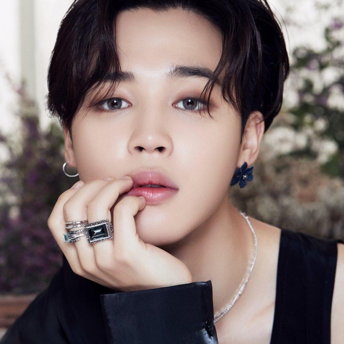EntertaimentBts's tweet photo. 0% de Hate a Jimin #stophatejimin 🥺🥺🥺🥺😤😤💜💜💜💜 https://t.co/MkxiGBwpDw
