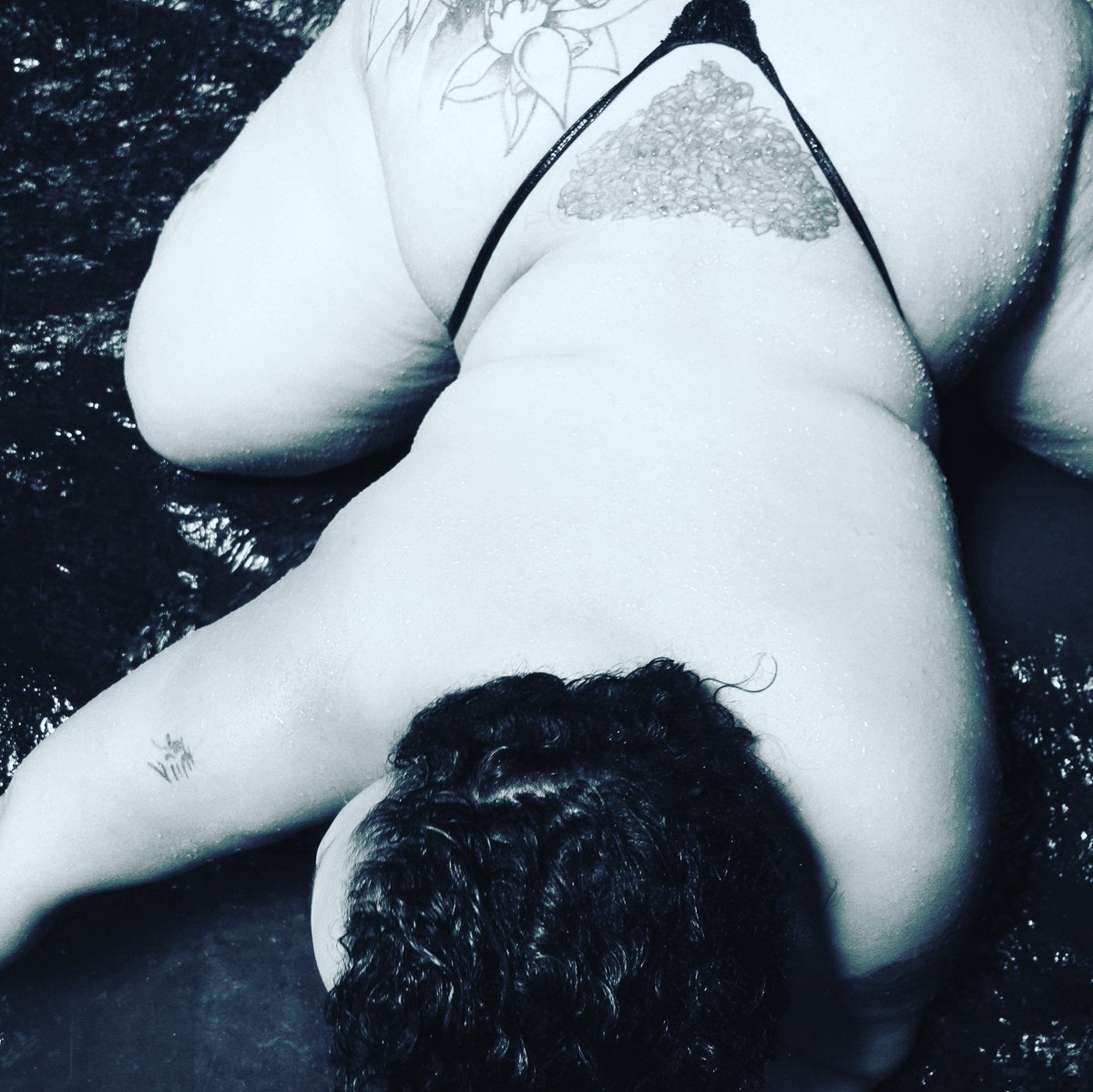 INJOI XXX tweet media