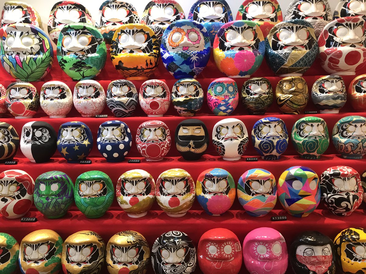 CGERONE's tweet photo. うたげやART達磨
新春うたげや戎開催中

大阪は新世界にあるセレクトショップAFTER NOTEが展開するギャラリーAFTER NOTE GALLERYにて"うたげやART達磨"のPop Up Shopを開催致します。

期間 : 2021年1月2日〜1月11日
時間 : 12時-21時

AFTER NOTE GALLERY
大阪市浪速区恵美須東1-16-12 https://t.co/301v23UArw