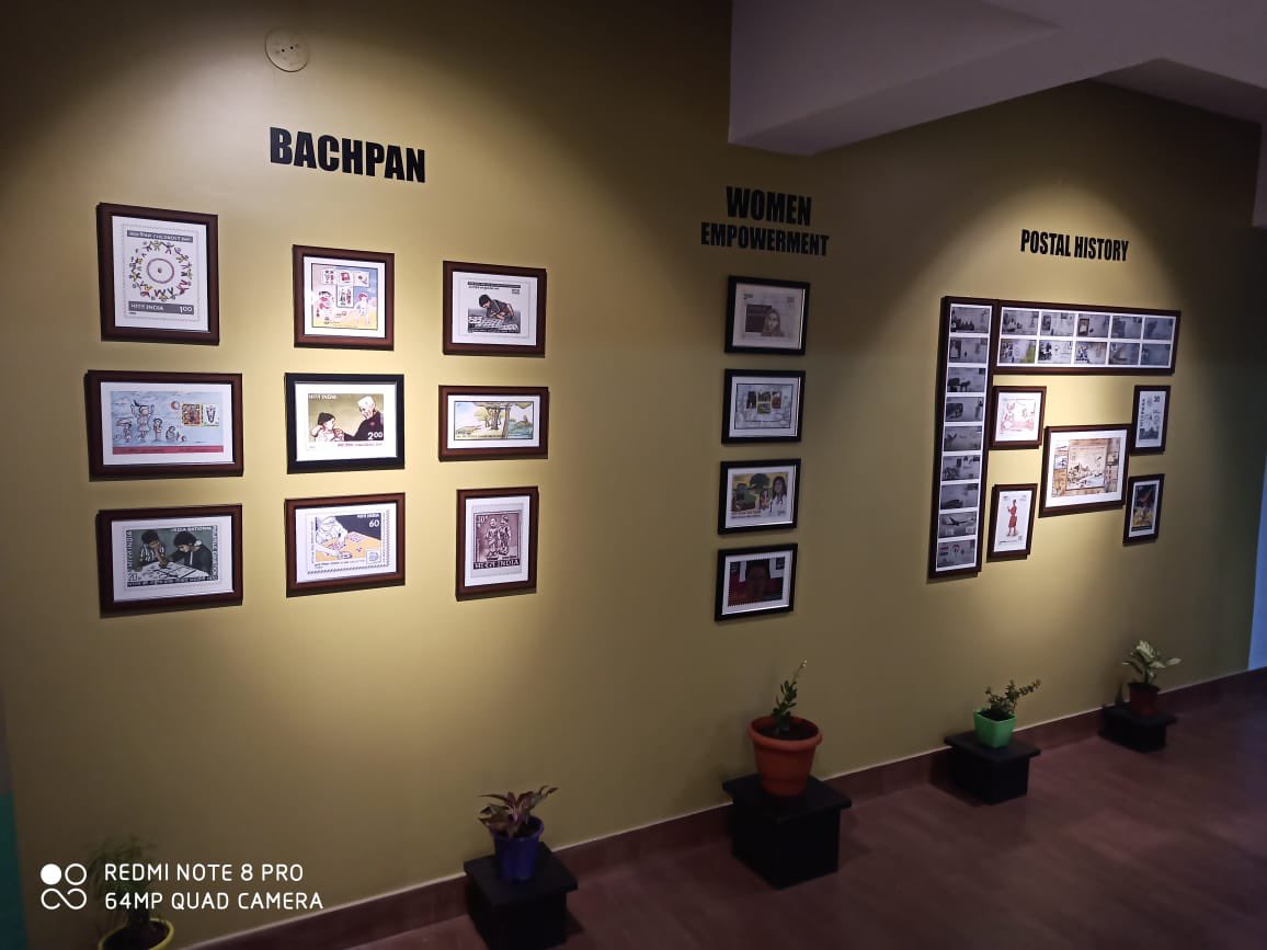 of_belagavi's tweet photo. The only Beautiful Philatelic Bureau in North Karnataka , situated at Belagavi Head Post Office..Every student and every citizen should visit to this place, "Collect Stamps Gain Knowledge" "🅚🅘🅝🅖 🅞🅕  🅗🅞🅑🅑🅨" https://t.co/mlV6urYtEf