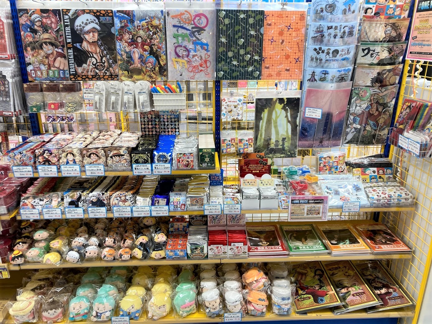 アニメイト福岡パルコ One Piece 麦わらストア Little In アニメイト 本日1 4 月 より開催です 対象商品1000円以上ご購入で 1000話記念ブロマイド 全1種 さらに 中学生以下のお客様には レジャーシート を追加でプレゼント