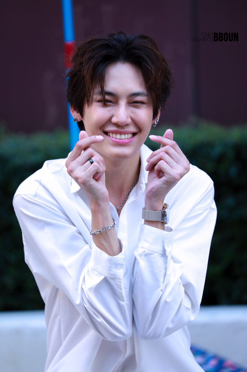 MMinin11's tweet photo. สวัสดีวันทำงาน วันแรกของปี 2564 ขอบคุณรอยยิ้มที่งดงามของคุณ บีบีบุ๋น https://t.co/w3LNI4kjzS
