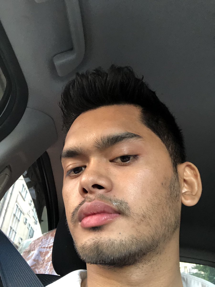 FattahAbdulll's tweet photo. Thank you to Bougas Moisturiser kulit saya lembaaaaaaaaaaaaaab 

@bougasbeautyHQ https://t.co/mtWTsca5Be