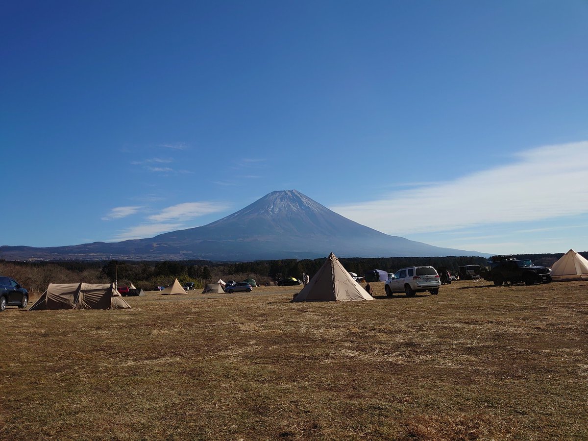 れがお ぐび兄 昨日 今日とふもとっぱらキャンプ場は 天気も良く風も穏やかで非常にキャンプ に最高の気候です 最低気温 7 までいったけどw