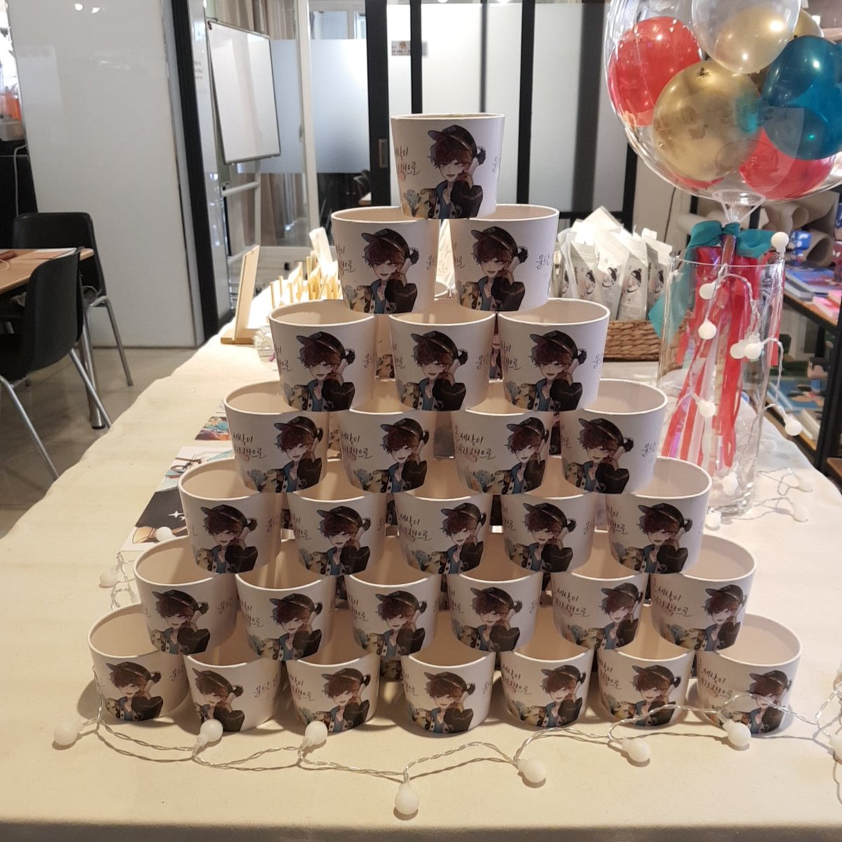 #온세상이_한가지색으로_물드는_날
#아마기히이로_너의_미소가_날_웃게해
#天城一彩生誕祭2021

코읍읍만 아니었으면 죽치다 오는 건데 ㅠㅠㅠㅠ 너무너무 예뻤어요!! 
히이로 생일 축하해❤❤❤