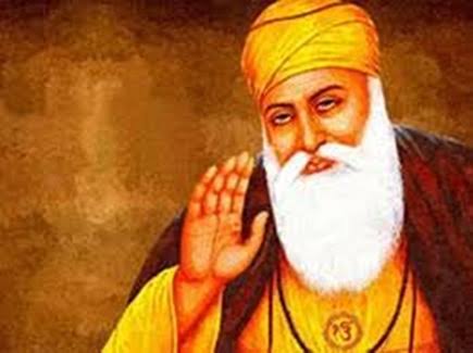 आहे.स्वता शिखांकडुन पसरवल्या गेलेल्या या विधानांबद्दल एक छोटा थ्रेड.•गुरु नानक एक कवी आणि संत होते, पण कधीही योद्धा नव्हते.•त्यांचे उत्तराधिकारी गुरु सुद्धा कवी आणि संतच होते, घोड्यांच्या विक्रीचा व्यवसाय करुन सर्व जीवन जगत.•गुरु अर्जुनची शहादत+