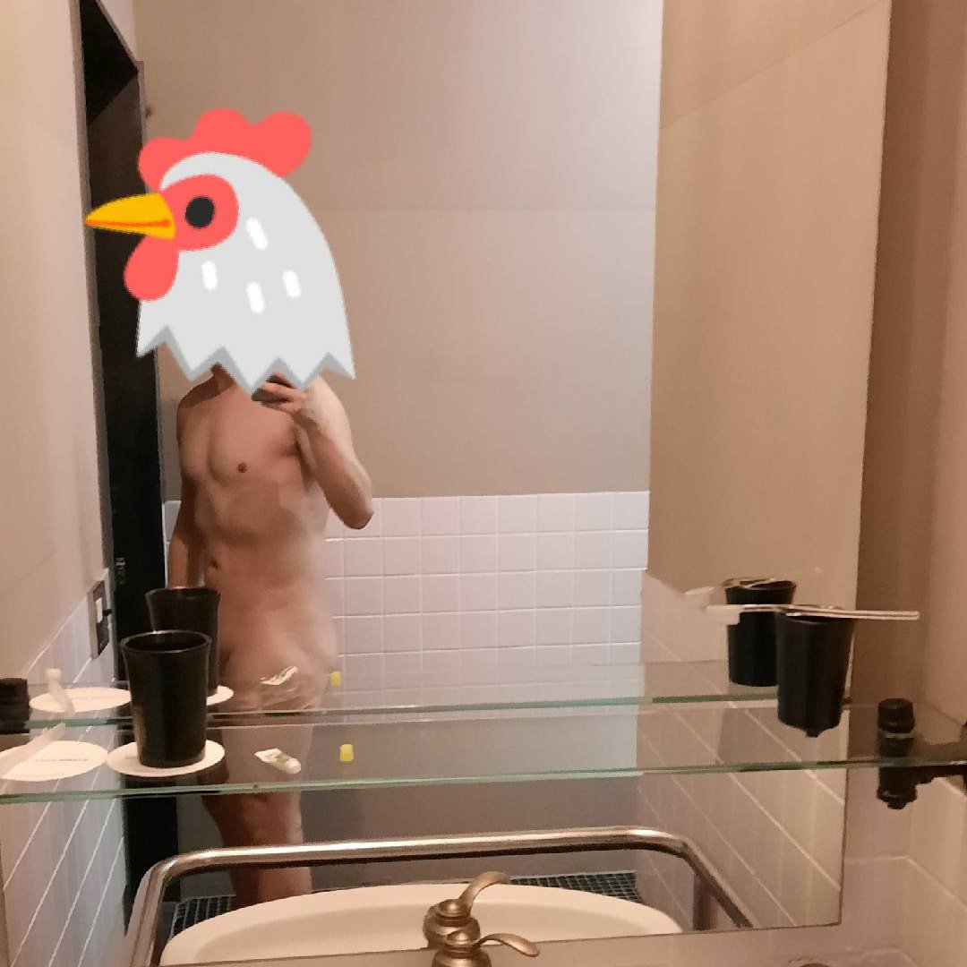 連假咻的一聲就過去了，三天都沒有去運動肌肉又要掉了……😟有人想一起去運動的嗎？