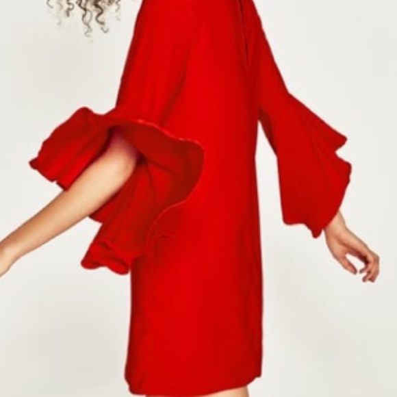 acm_fashion's tweet image. So good I had to share! Check out all the items I&apos;m loving on @Poshmarkapp from @Geniro2004 #poshmark #fashion #style #shopmycloset #ashleystewart #zara #rehab: posh.mk/A9MENOarLcb