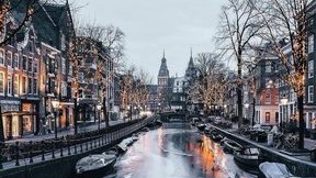 art2i's tweet photo. Amsterdam
.@Aestetic_Art_ @xavierdaniel999 @Iamsterdam https://t.co/fc307B13RP