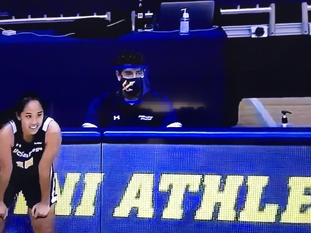 DanielleAMelman's tweet photo. Not only did @UCSDwbb pick up their first D1 win yesterday, this guy 👇 made his @espn debut. His fan club went crazy. #shotclockguy #ucsdfamily https://t.co/BD9Po3OGlz