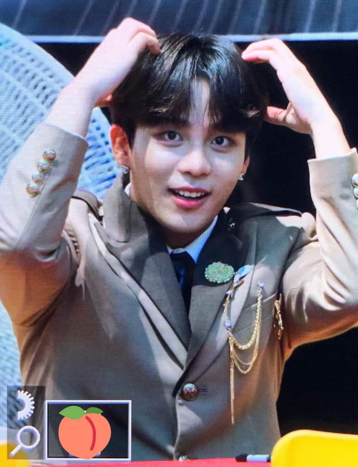 ATEEZ's Performance Clothes in WONDERLAND ERA...a Wonder-filled thread— #ATEEZ  #에이티즈  @ATEEZofficial