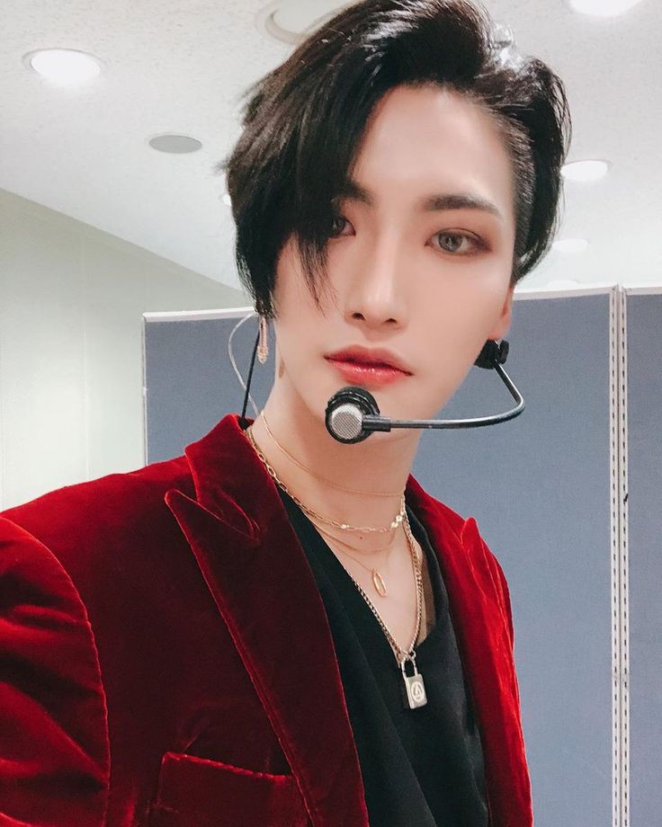 ATEEZ's Performance Clothes in WONDERLAND ERA...a Wonder-filled thread— #ATEEZ  #에이티즈  @ATEEZofficial