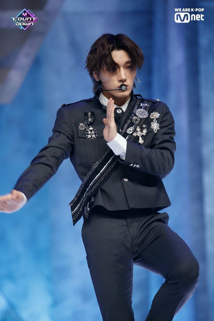 ATEEZ's Performance Clothes in WONDERLAND ERA...a Wonder-filled thread— #ATEEZ  #에이티즈  @ATEEZofficial