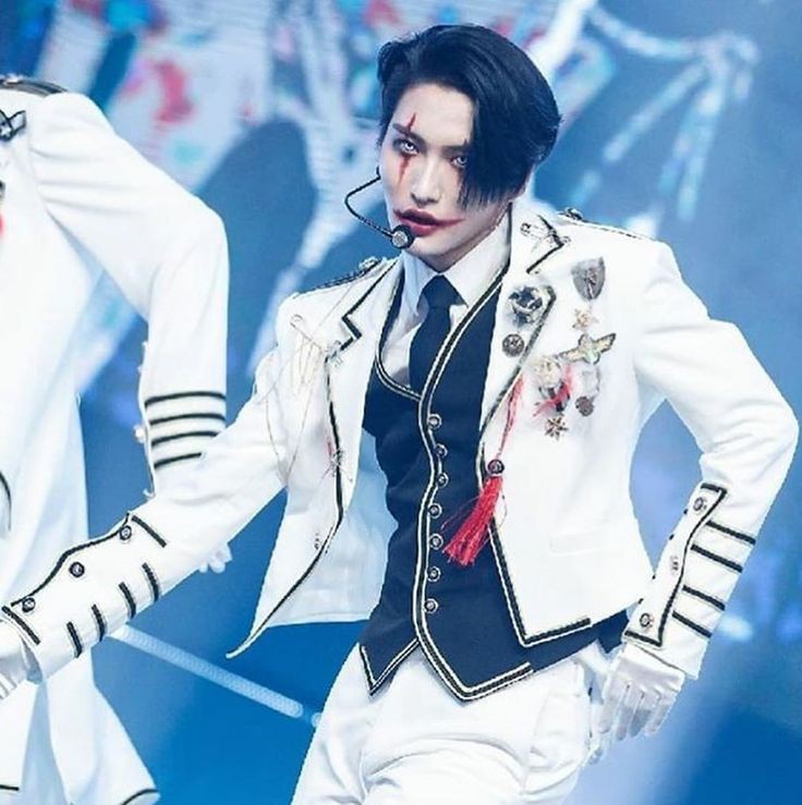 ATEEZ's Performance Clothes in WONDERLAND ERA...a Wonder-filled thread— #ATEEZ  #에이티즈  @ATEEZofficial