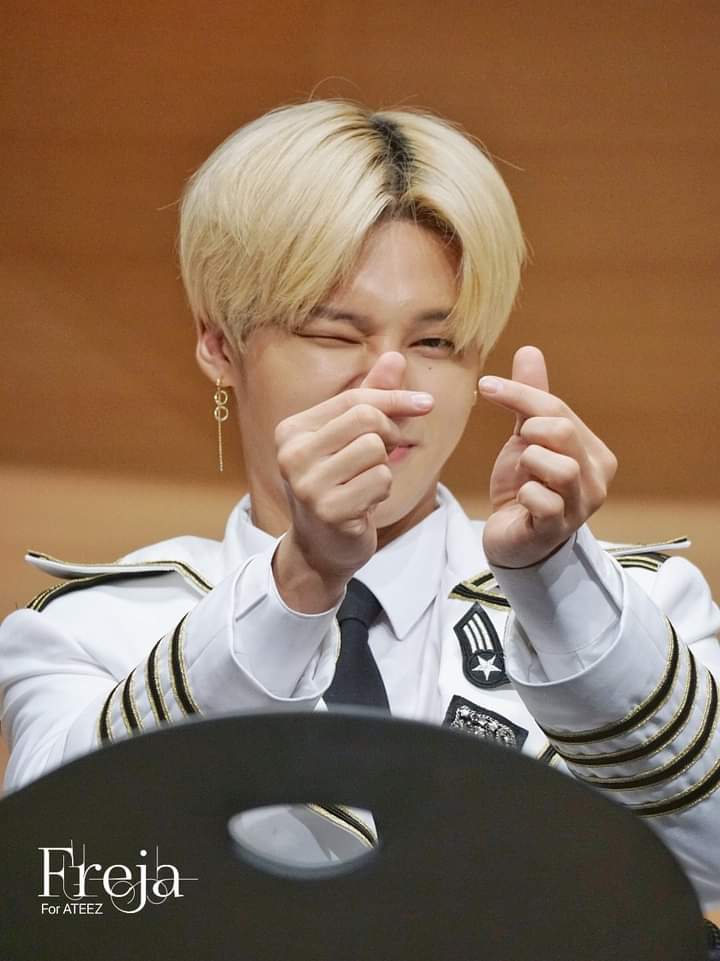 ATEEZ's Performance Clothes in WONDERLAND ERA...a Wonder-filled thread— #ATEEZ  #에이티즈  @ATEEZofficial