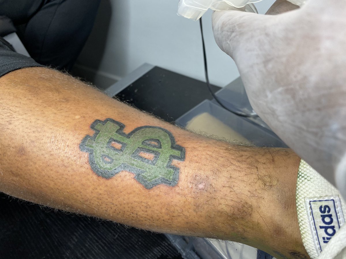 jaybtech_'s tweet photo. #tattoos  #tattoo #tattooideas #dfwartist #dfw #dfwtattoos #dfwtattooartist #dfwink #redtattoo #blackownedbusiness #artwork #tattooedgirls #tattoosleeve #tattoomodels #tattoorealistic #tattoosociety https://t.co/KOXl1eymRv