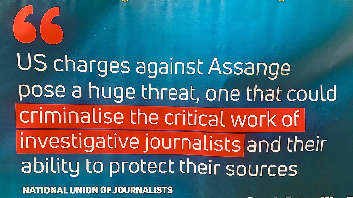 4/. 3HRS UNTIL  #ASSANGE VERDICT The US govt is not only charging a publisher who has no non-disclosure obligation but a publisher who is not a US citizen & not in the US.They are behaving as if they have jurisdiction all over the world & can pursue any journalist/publisher.