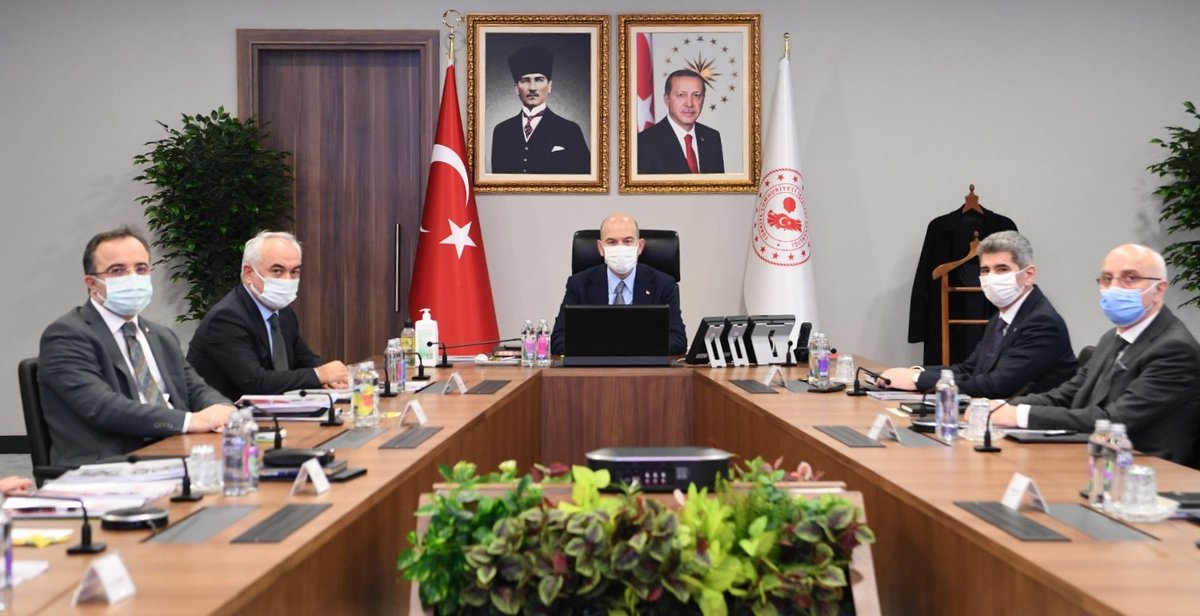 suleymansoylu's tweet photo. 2021 yılının ilk Güvenlik ve Koordinasyon Toplantısı...

Haydi Bismillah
Hayırlısı https://t.co/9yA2nMfi3Q